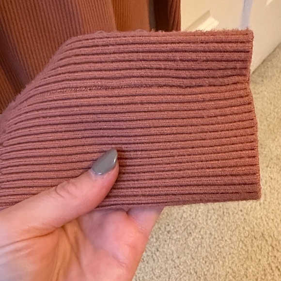 Elegant Rust/Pink Knit Skirt Set - Picture 7 of 7